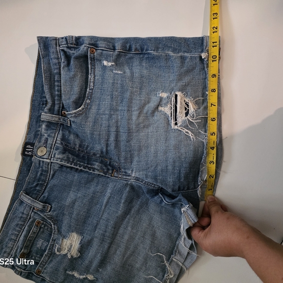 GAP Women's Distressed Denim Shorts - Blue - Picture 12 of 13